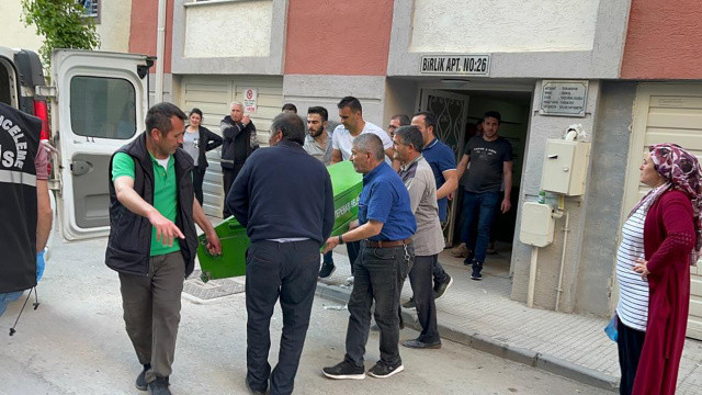 25 yaşındaki Zeynep'in acı sonu: Cam silerken 3. kattan düştü görseli