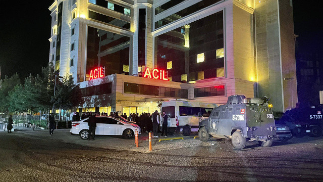 Diyarbakır'da otomobil tarandı: 3 ölü, 2 yaralı görseli