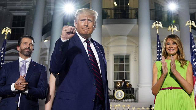 Donald Trump, Meksika'yı füzelerle vurmak istemiş görseli