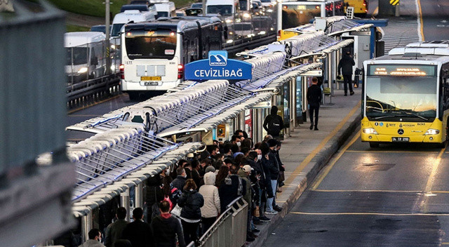 İstanbul'da bugün toplu ulaşım ücretsiz görseli