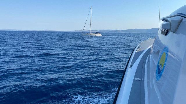 İzmir açıklarında 149 göçmen kurtarıldı görseli