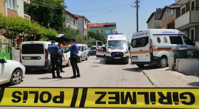 Kocaeli'de aile faciası: Eşini öldürdü, kızını yaralayıp intihar etti görseli