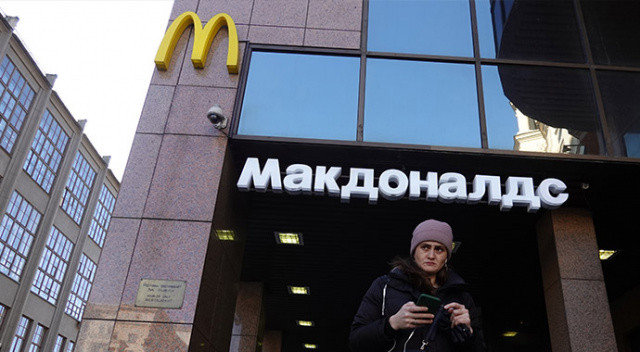 McDonald’s Rusya’daki şubelerini satıyor görseli