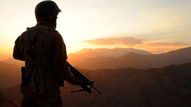 PKK'ya darbe üstüne darbe: 4 PKK'lı etkisiz hale getirildi görseli