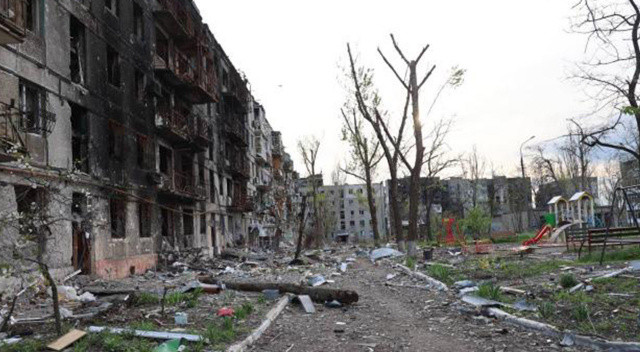 Ukrayna'da enkazın altından 200 ceset çıktı görseli