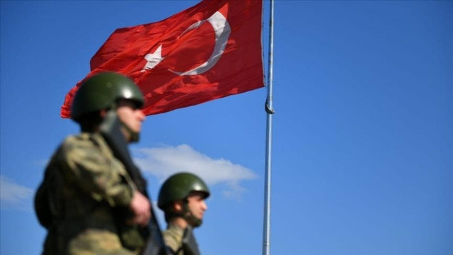 Yunanistan'a geçmeye çalışan 25'i FETÖ, 2'si PKK'lı 27 kişi yakalandı görseli