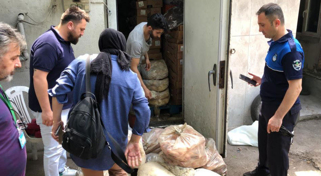 Bursa'da et işleme tesisinde mide bulandıran görüntüler görseli