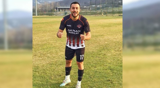 Bursalı futbolcu Barış Demir 27 yaşında kalp krizinden öldü görseli