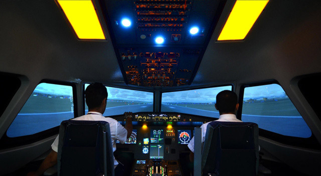 Daha önce böylesi görülmedi! İtalya'da yolcu uçağının pilotları uyuyakaldı görseli