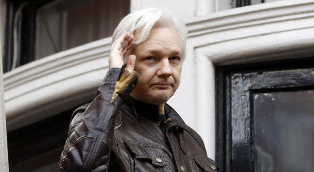 İngiltere'den Julian Assange kararı: ABD'ye iade ediliyor görseli