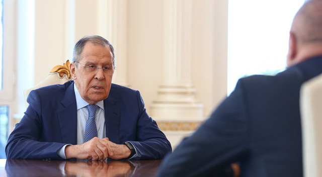 Lavrov: AB ve NATO, Rusya’ya karşı koalisyon oluşturuyor görseli