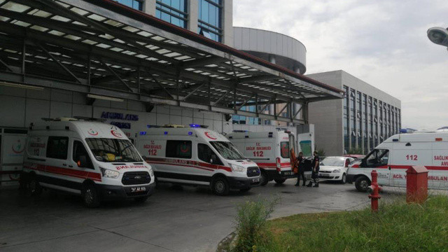 Sigara içen adam balkondan düştü görseli