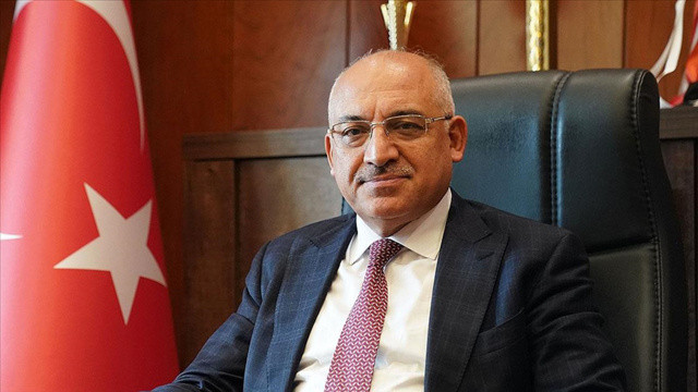 TFF'deki yeni Büyükekşi yönetimini yazarımız Hasan Sarıçiçek'e sorduk: Yeni başkan eski düzen! görseli