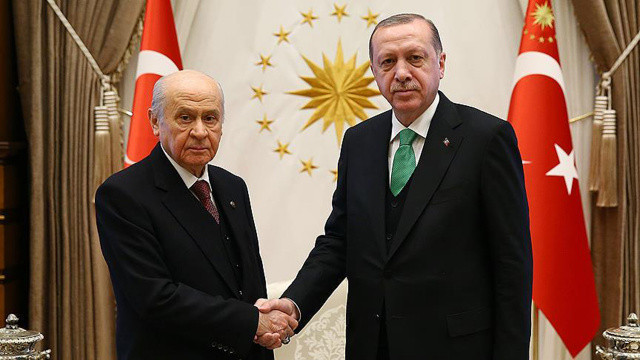 Bahçeli'den Erdoğan'a tebrik telefonu görseli