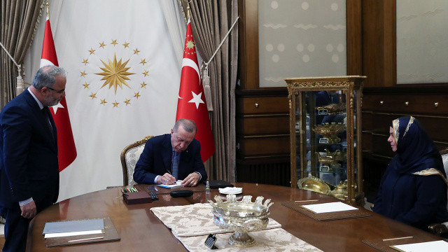 Cumhurbaşkanı Erdoğan, Türkiye Diyanet Vakfı'na kurban bağışladı görseli