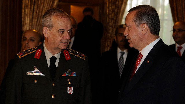 Acet, 'Kulis bilgisi' diyerek paylaştı: 10 yıl önce yaşananlar ortaya çıktı görseli