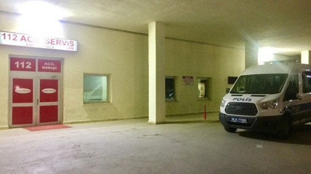 Manevra yapan minibüsün altında kalan 2 yaşındaki çocuk canından oldu görseli