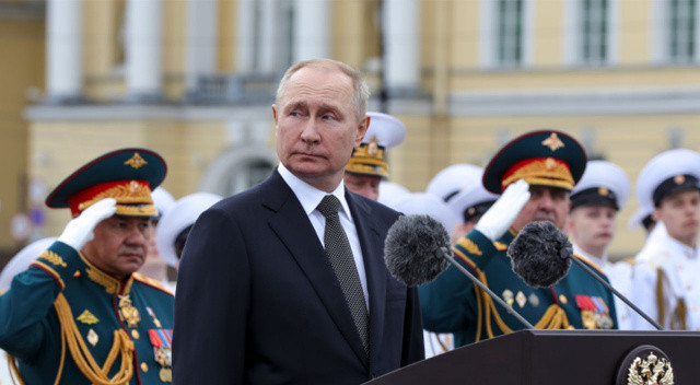 Alman istihbaratından AB ülkelerini sarsacak açıklama: Putin gücünü hala koruyor görseli