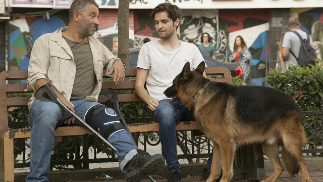 Arka Sokaklar'ın Mesut komiseri Şevket Çoruh diziyi bıraktı! İşte ilk açıklama görseli