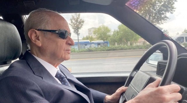 Devlet Bahçeli klasik sevdasından vazgeçmedi görseli