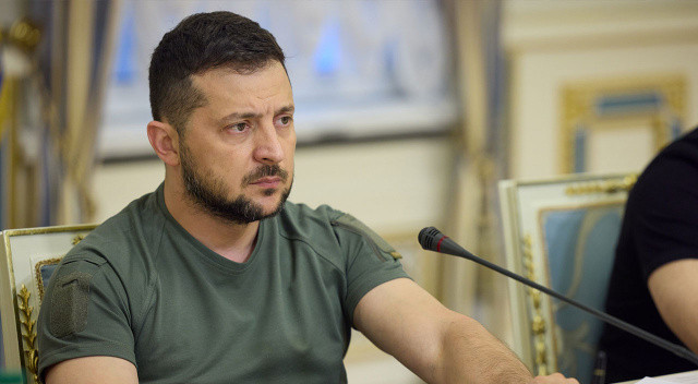 İtalyan basınından çok konuşulacak iddia: Zelenskiy villasını Ruslara kiraladı görseli