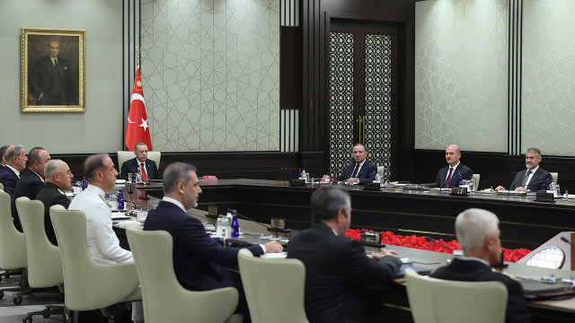 MGK toplantısı sonrası Yunanistan'a sert mesaj görseli