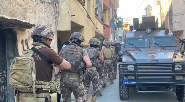 Mersin'de DEAŞ'a şafak operasyonu! 10 gözaltı görseli