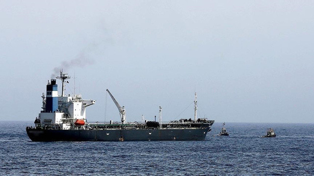Rus petrolünün Avrupa'ya gizli sevkiyatı görüntülendi görseli