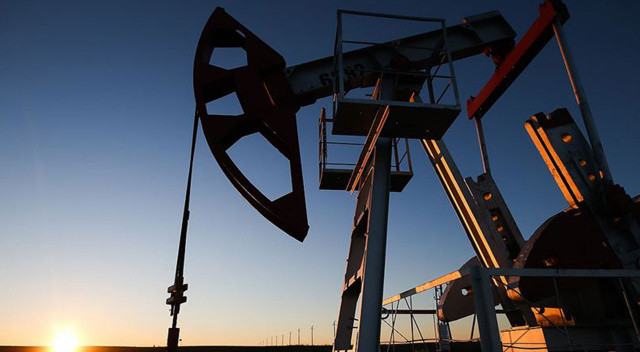 Yaptırımlar petrol krizinin fitilini ateşledi: Rusya satmayacak görseli