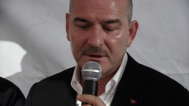 Bakan Soylu, şehit Mustafa Çalışgan'ın ailesini ziyaret etti görseli