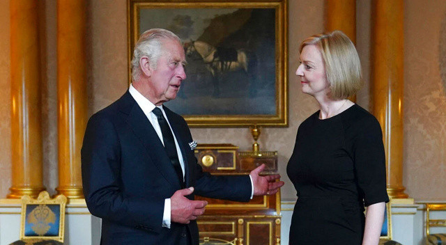 İngiltere'de gerilim: İklim Zirvesi Kral ve Başbakanın arasını açtı görseli