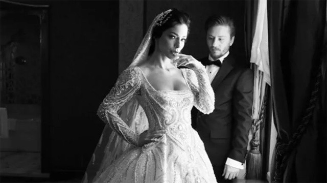 Merve Boluğur ikinci kez dünyaevine girdi, işte Merve Boluğur ve Mert Aydın'ın düğününden ilk kare görseli